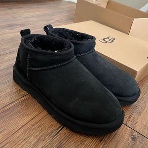 UGG Classic Ultra Mini